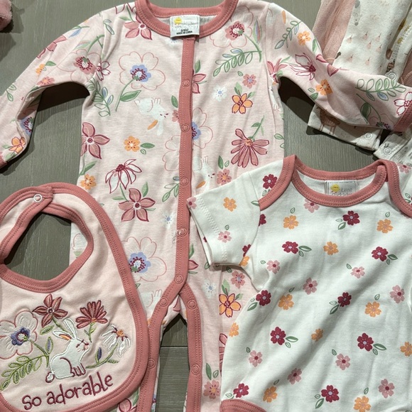 BRAND NEW BABY GIRL CLOTHING - Picture 1 of 5
